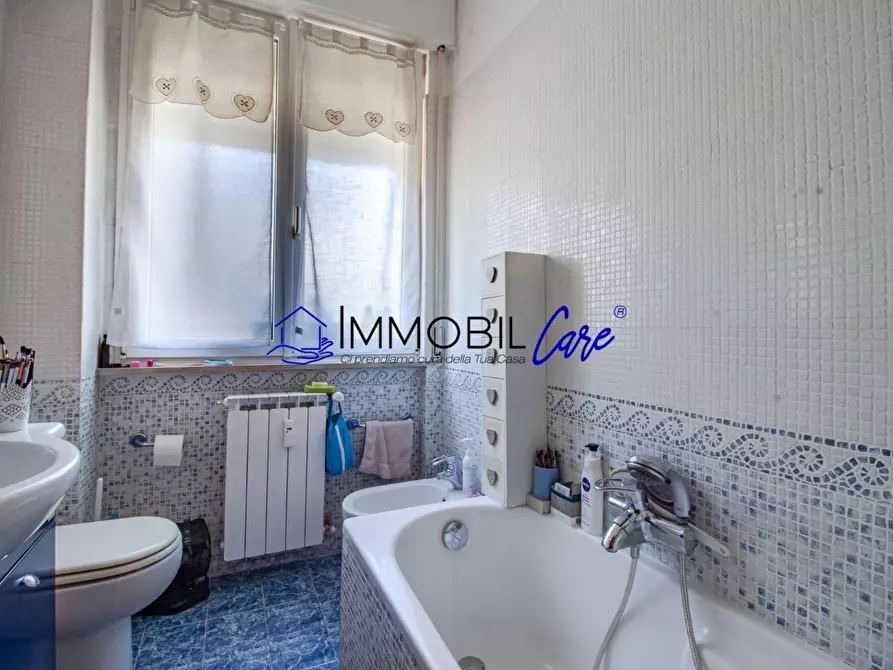 Immagine 28 di Appartamento in vendita  a Livorno