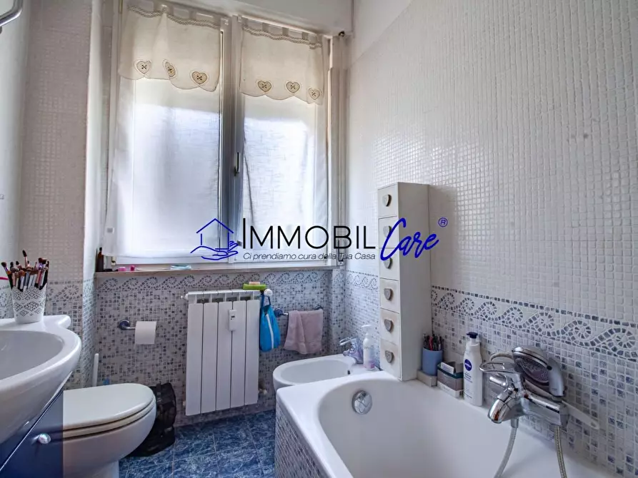Immagine 27 di Appartamento in vendita  a Livorno