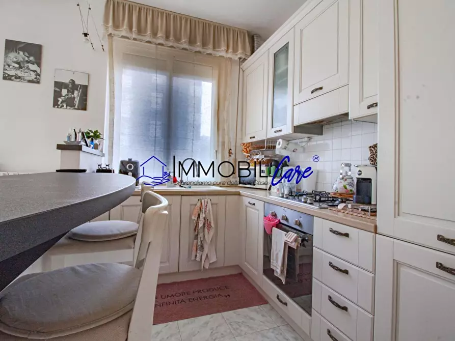 Immagine 12 di Appartamento in vendita  a Livorno