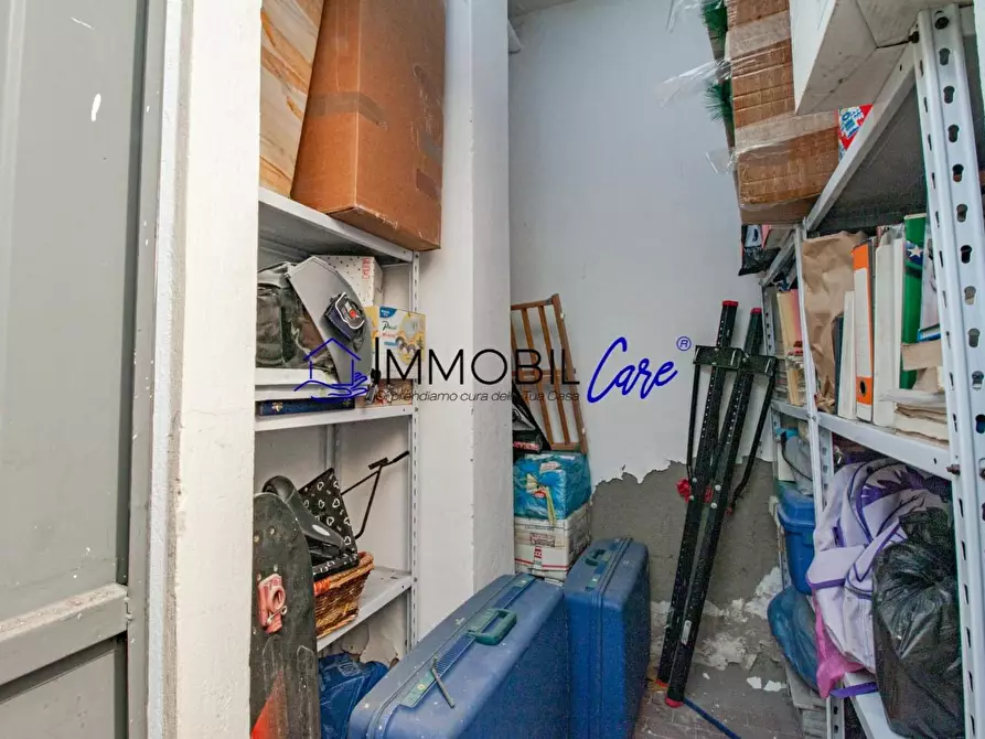 Immagine 33 di Appartamento in vendita  a Livorno