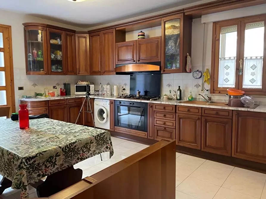 Immagine 11 di Appartamento in vendita  a Collesalvetti