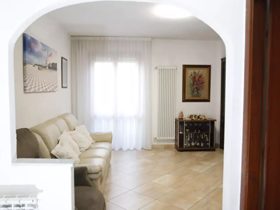 Immagine 23 di Appartamento in vendita  a Collesalvetti
