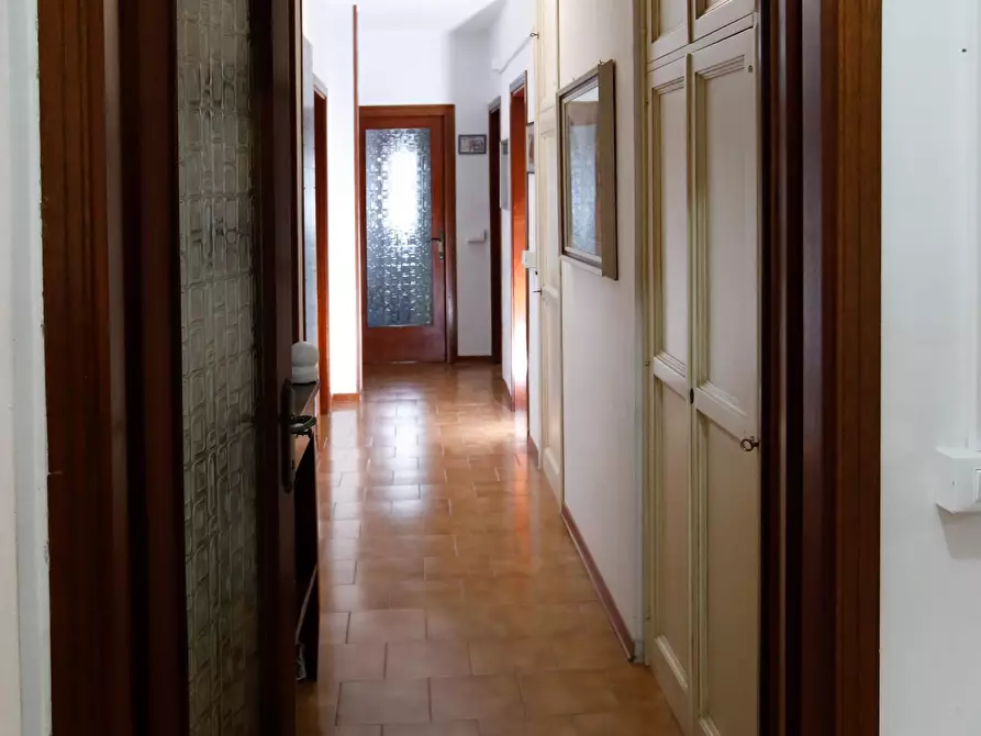 Immagine 25 di Appartamento in vendita  a Collesalvetti