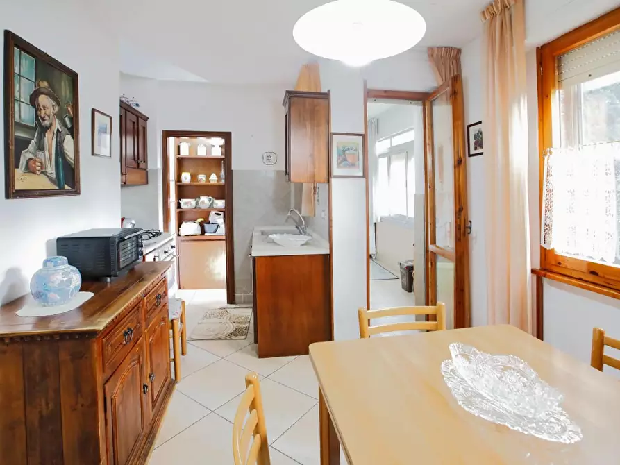 Immagine 7 di Appartamento in vendita  a Collesalvetti