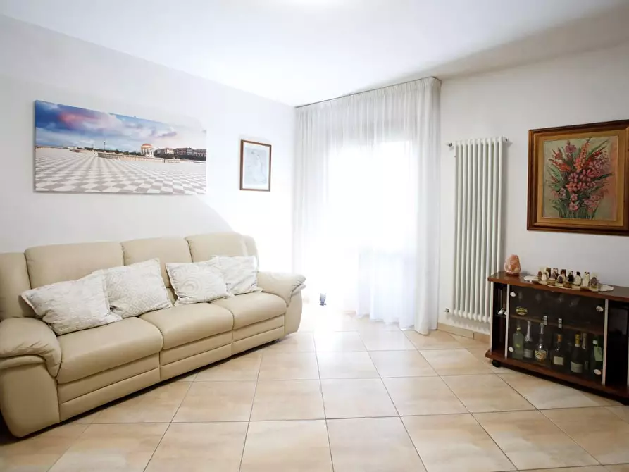 Immagine 21 di Appartamento in vendita  a Collesalvetti