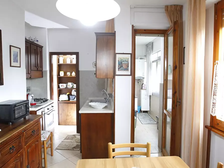 Immagine 9 di Appartamento in vendita  a Collesalvetti