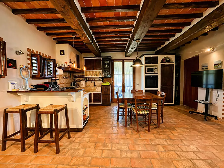 Immagine 6 di Deposito in vendita  a Castelfiorentino
