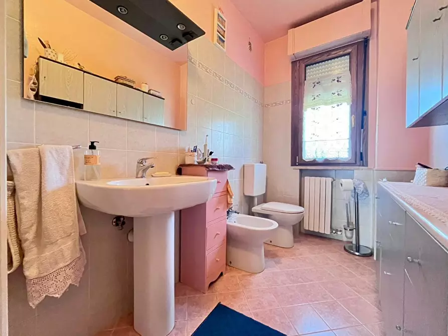 Immagine 17 di Appartamento in vendita  a Empoli