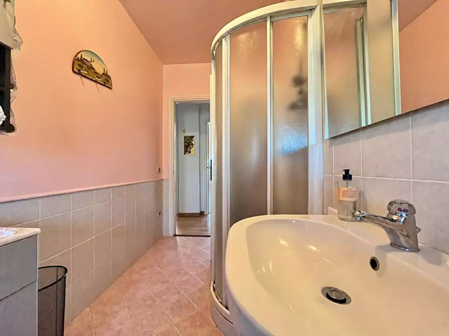 Immagine 18 di Appartamento in vendita  a Empoli