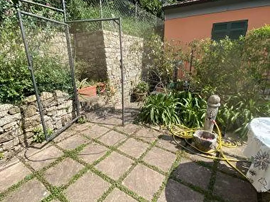 Immagine 21 di Appartamento in vendita  a Lerici