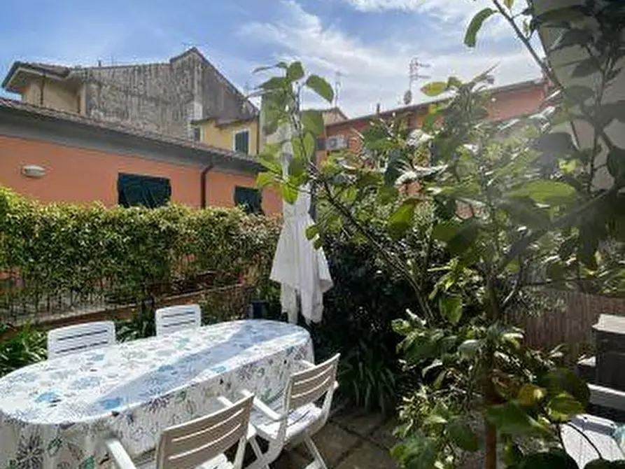 Immagine 20 di Appartamento in vendita  a Lerici