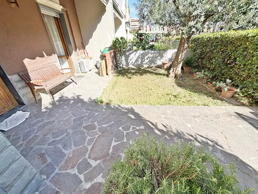 Immagine 3 di Appartamento in vendita  a Campi Bisenzio