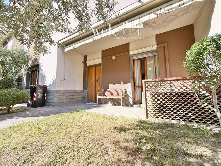 Immagine 32 di Appartamento in vendita  a Campi Bisenzio