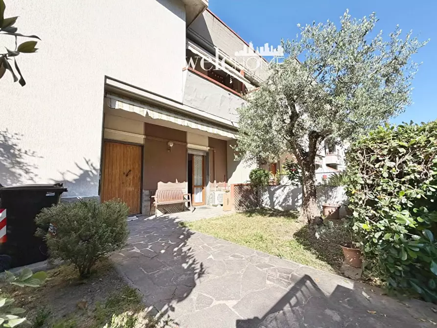 Immagine 2 di Appartamento in vendita  a Campi Bisenzio