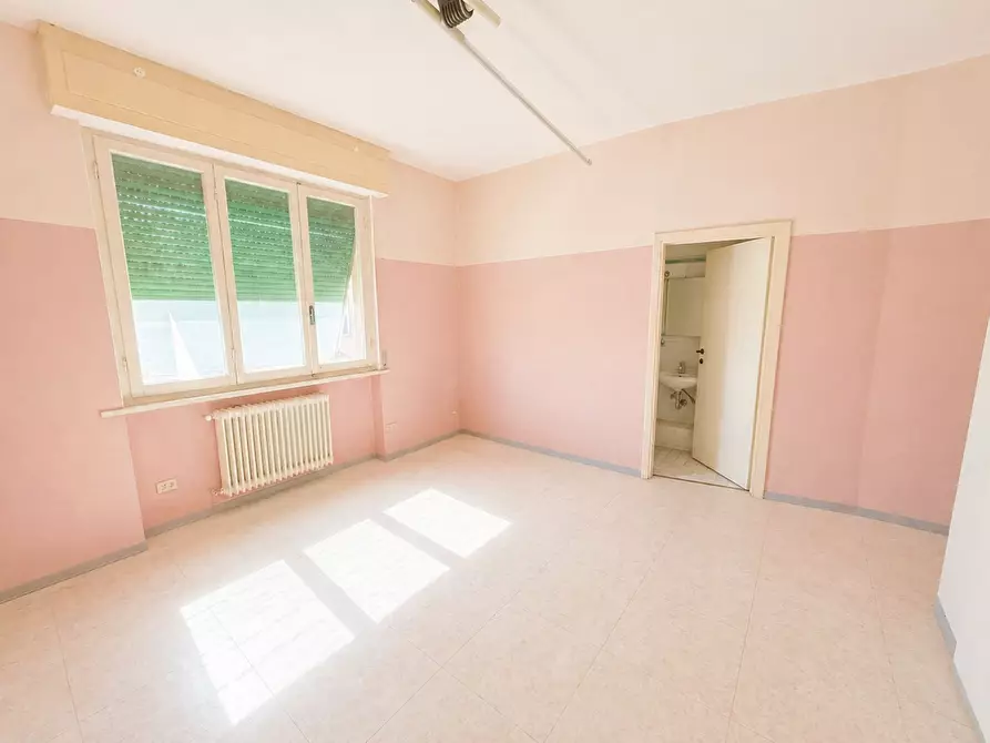 Immagine 5 di Appartamento in vendita  a Pontedera
