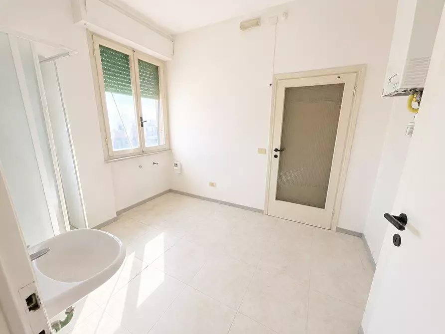 Immagine 2 di Appartamento in vendita  a Pontedera