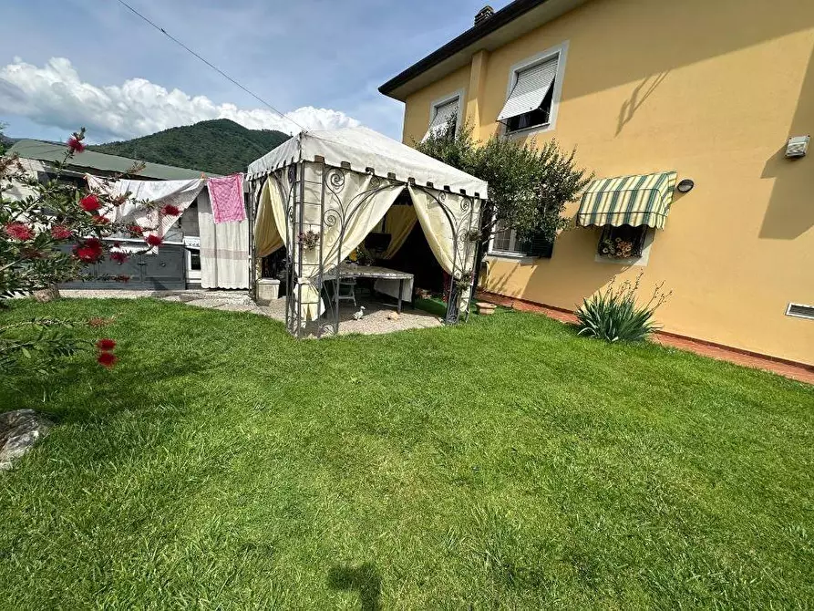 Immagine 27 di Casa bifamiliare in vendita  a Ortonovo