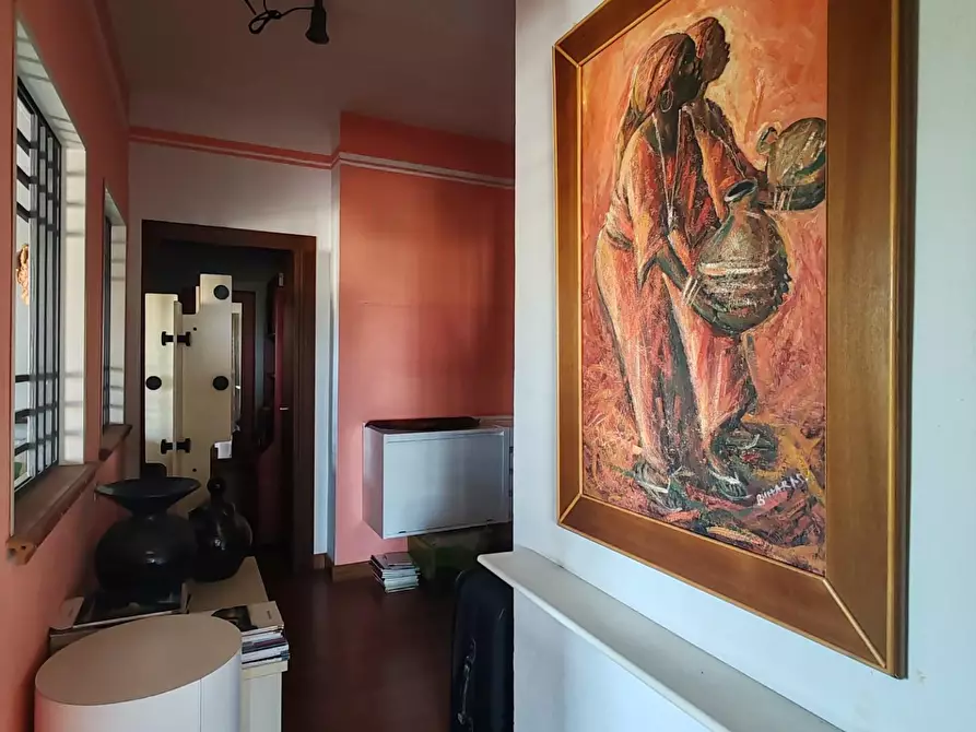 Immagine 11 di Appartamento in vendita  a Massa