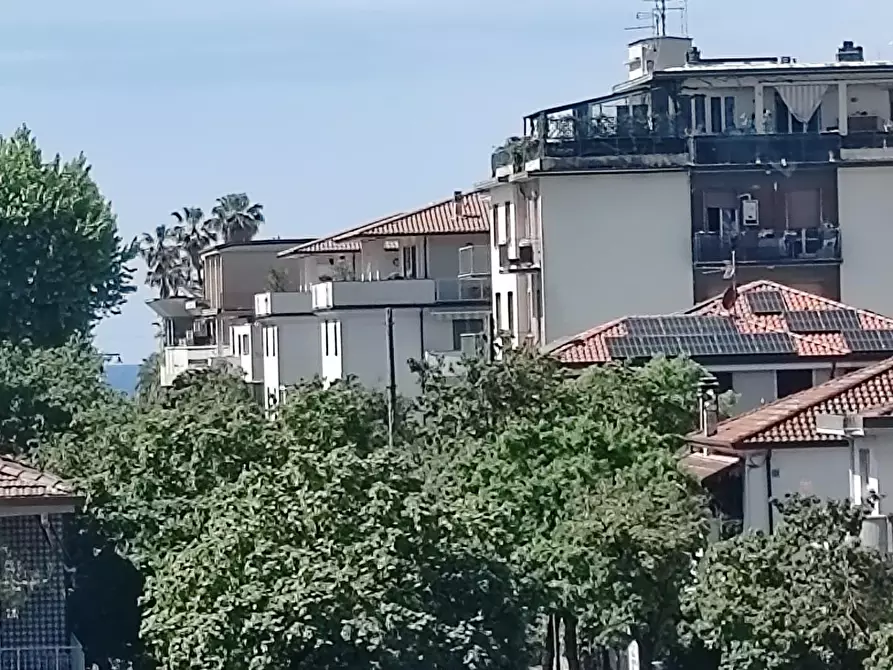 Immagine 8 di Appartamento in vendita  a Massa