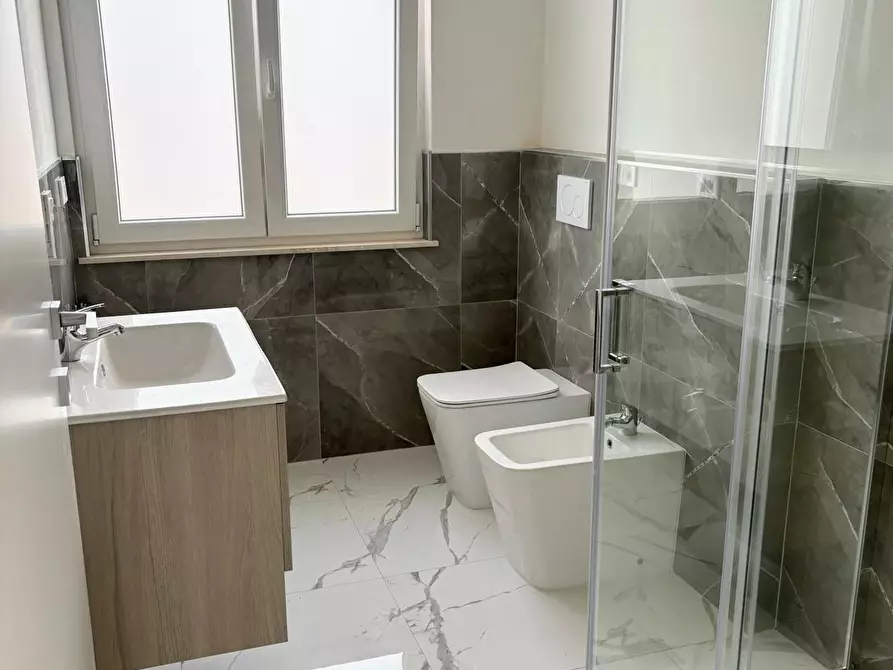 Immagine 4 di Appartamento in vendita  a Rosignano Marittimo