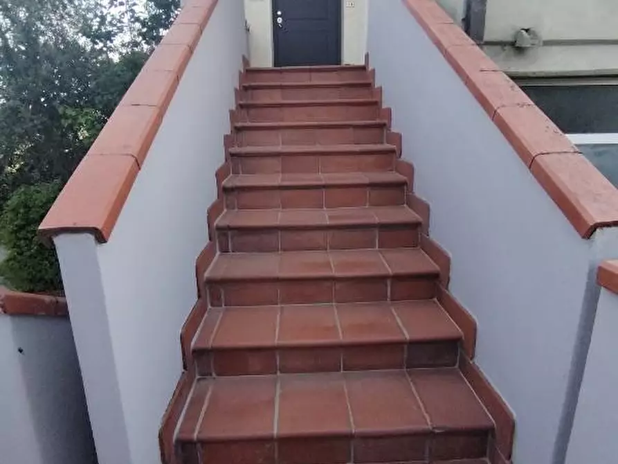 Immagine 4 di Casa semindipendente in vendita  a Massa