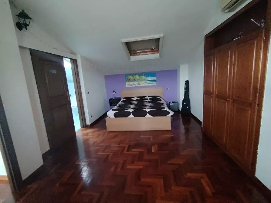 Immagine 29 di Casa semindipendente in vendita  a Massa