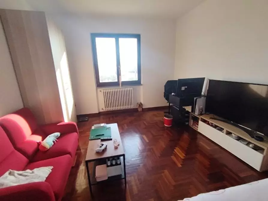 Immagine 20 di Casa semindipendente in vendita  a Massa
