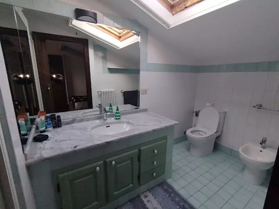 Immagine 31 di Casa semindipendente in vendita  a Massa