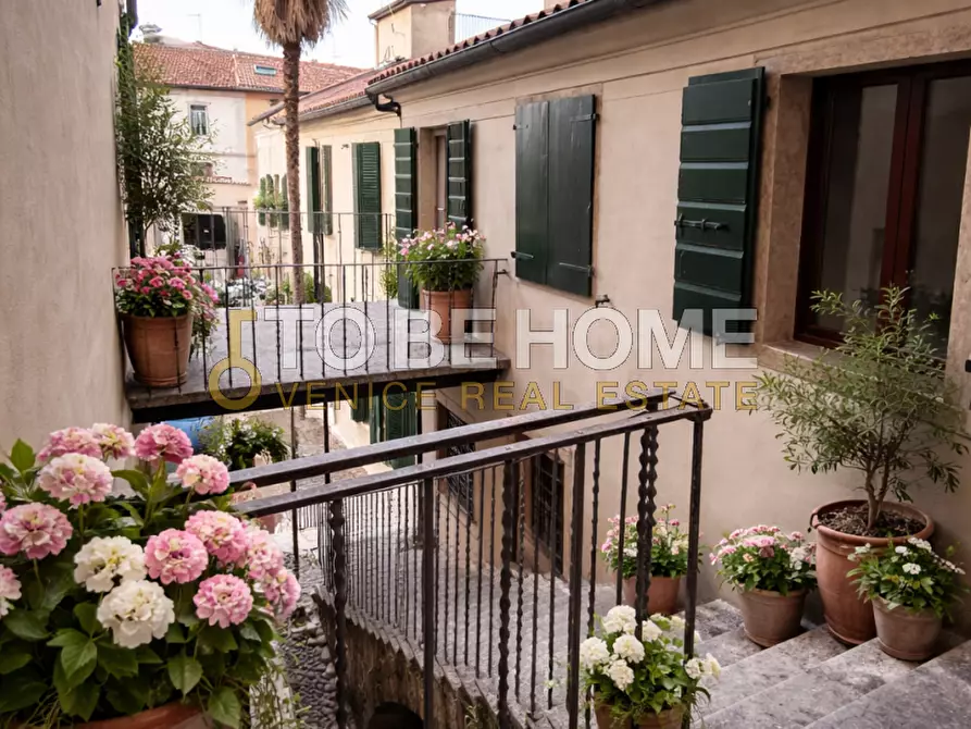 Immagine 4 di Villa in vendita  a Bassano Del Grappa