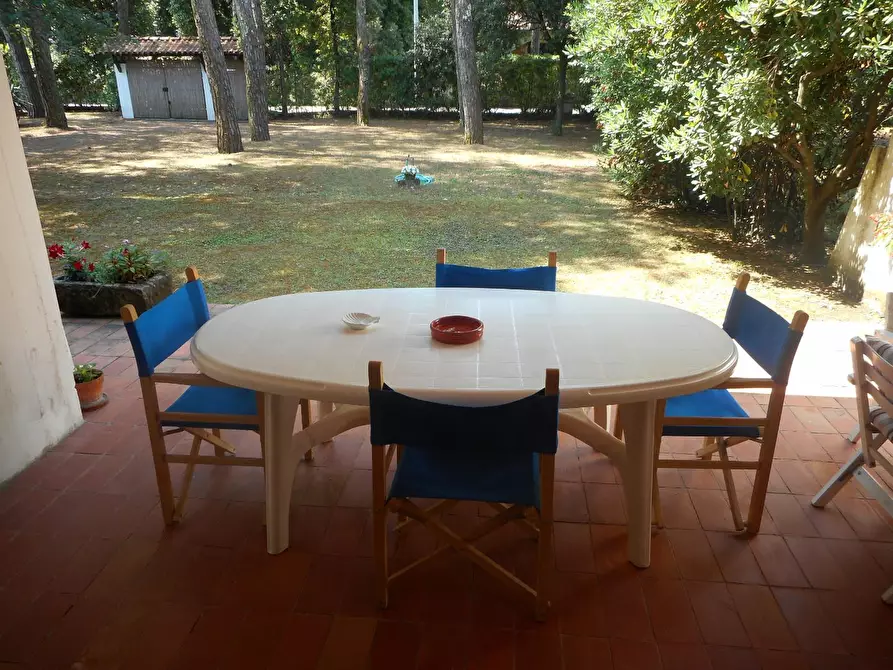 Immagine 4 di Casa bifamiliare in vendita  a Massa