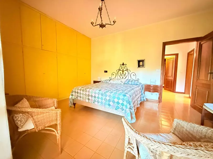 Immagine 18 di Casa bifamiliare in vendita  a Massa
