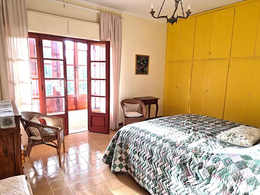 Immagine 20 di Casa bifamiliare in vendita  a Massa