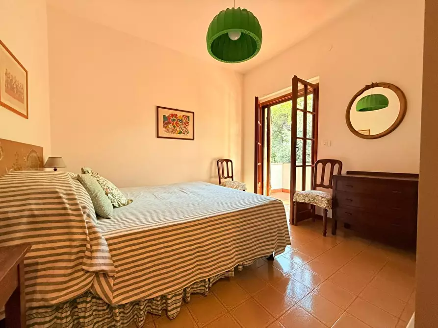 Immagine 22 di Casa bifamiliare in vendita  a Massa