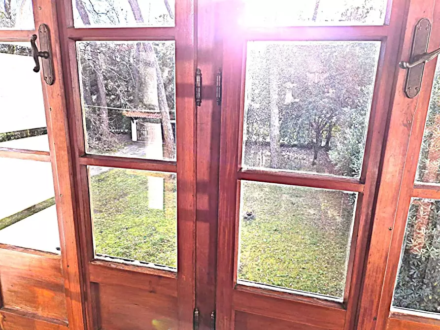 Immagine 21 di Casa bifamiliare in vendita  a Massa