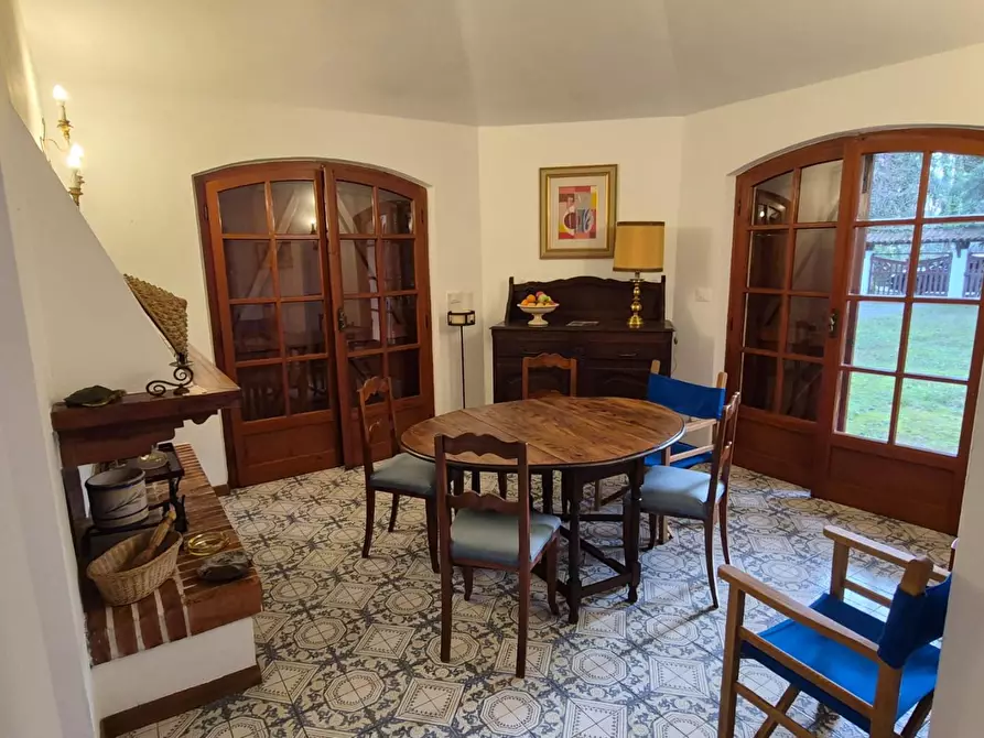 Immagine 8 di Casa bifamiliare in vendita  a Massa