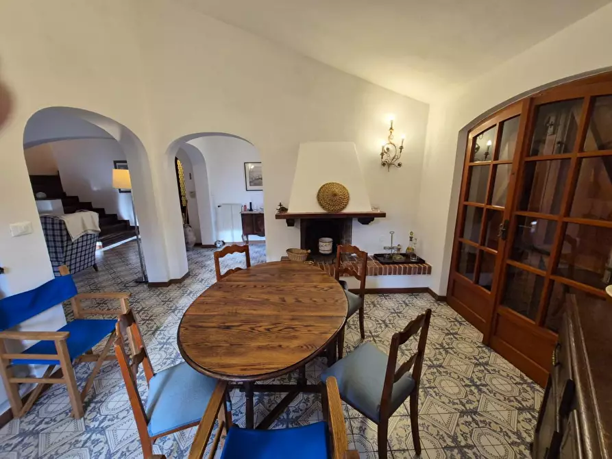 Immagine 7 di Casa bifamiliare in vendita  a Massa