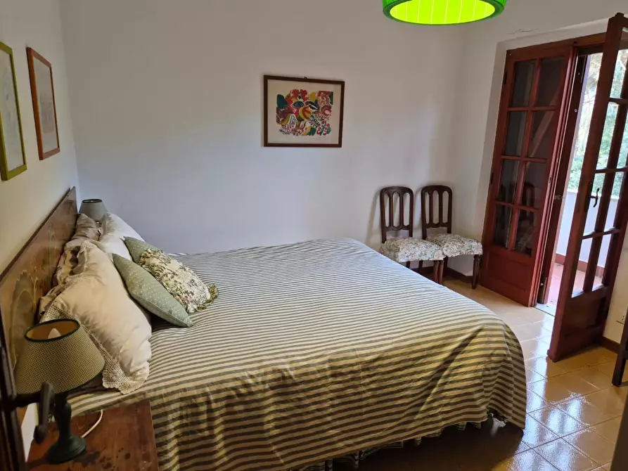 Immagine 24 di Casa bifamiliare in vendita  a Massa