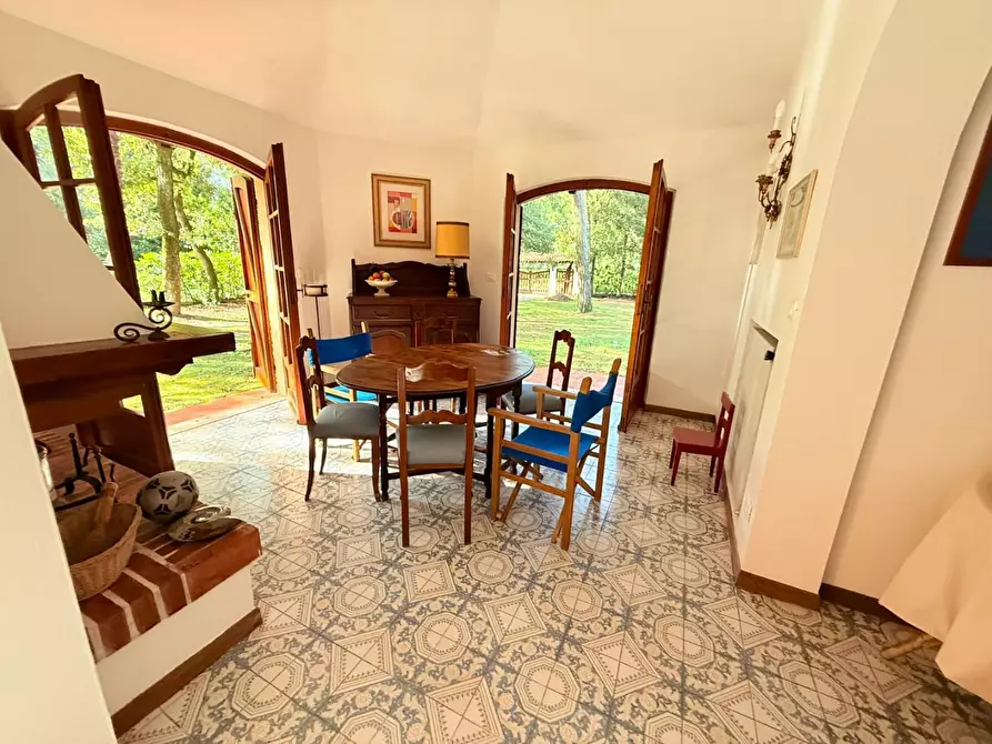 Immagine 11 di Casa bifamiliare in vendita  a Massa