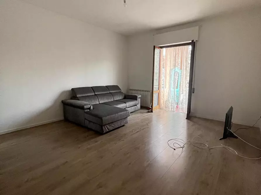 Immagine 2 di Appartamento in affitto  a Viareggio