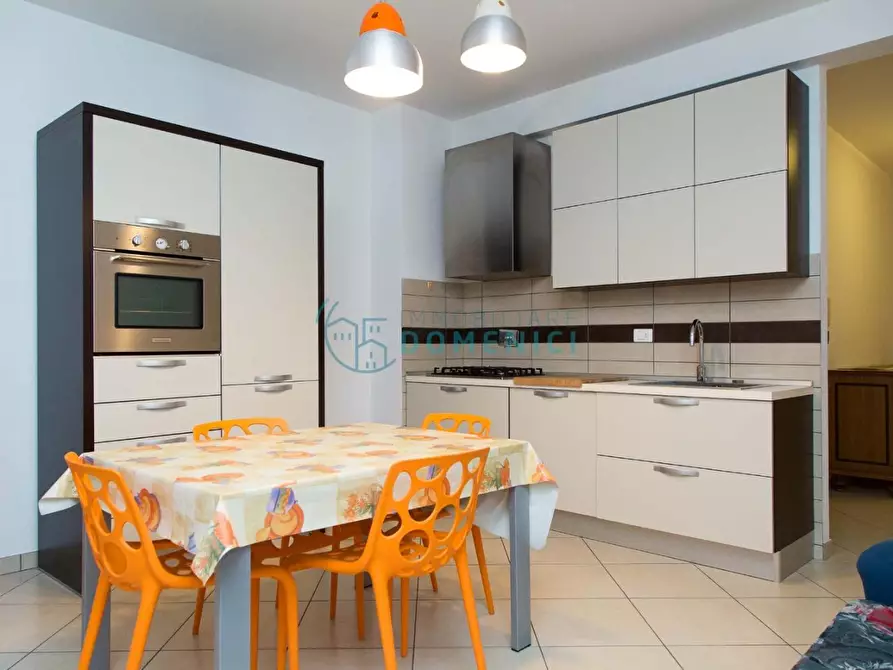 Immagine 1 di Appartamento in affitto  a Camaiore