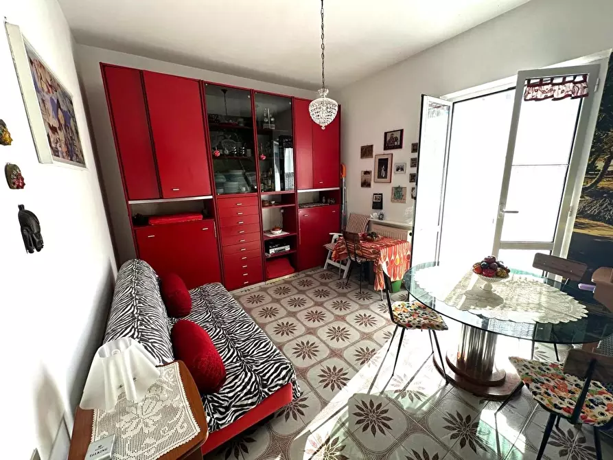 Immagine 10 di Appartamento in vendita  a Carrara