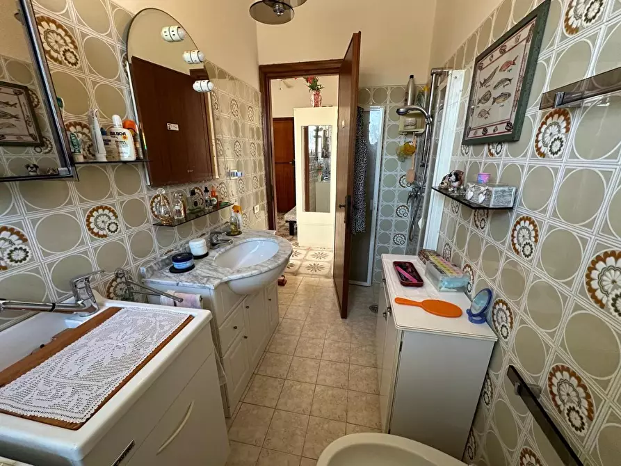 Immagine 19 di Appartamento in vendita  a Carrara