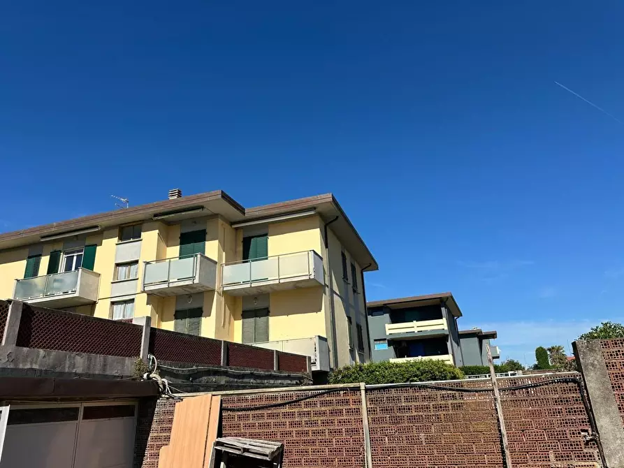 Immagine 22 di Appartamento in vendita  a Carrara
