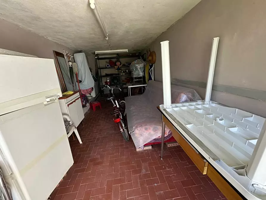 Immagine 24 di Appartamento in vendita  a Carrara