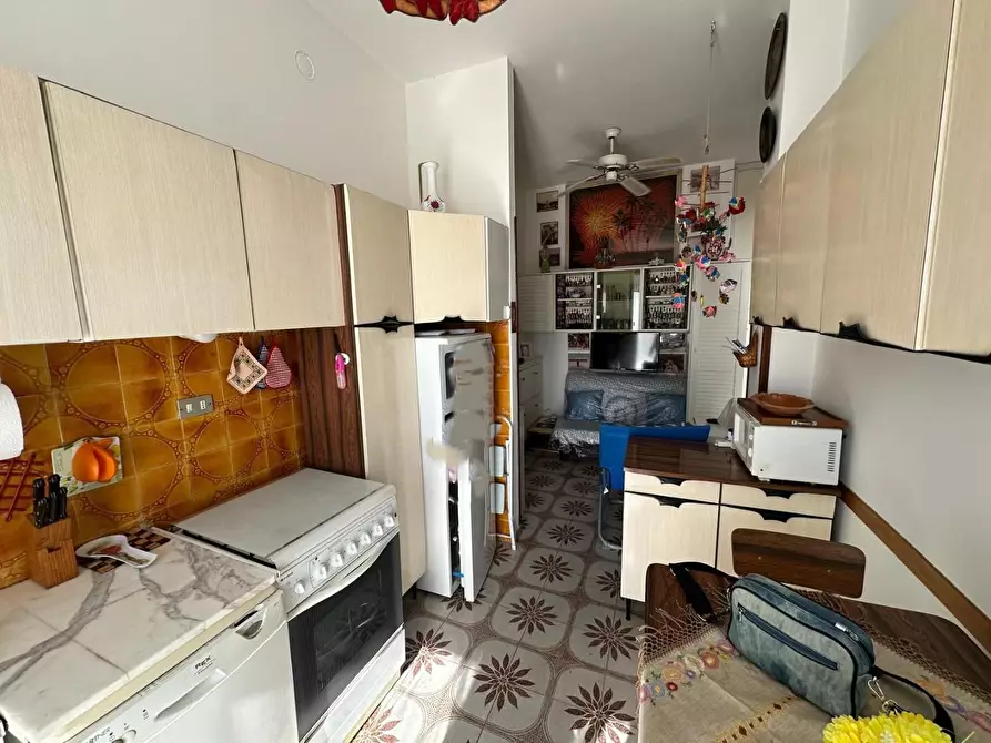 Immagine 4 di Appartamento in vendita  a Carrara