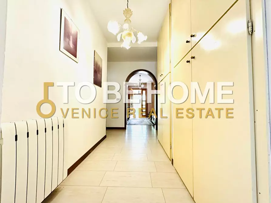 Immagine 8 di Porzione di casa in vendita  a Venezia