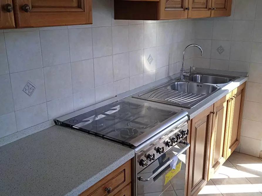 Immagine 2 di Appartamento in affitto  a Camaiore