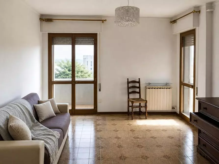 Immagine 5 di Appartamento in vendita  a Viareggio