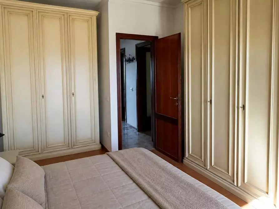 Immagine 12 di Appartamento in vendita  a Viareggio