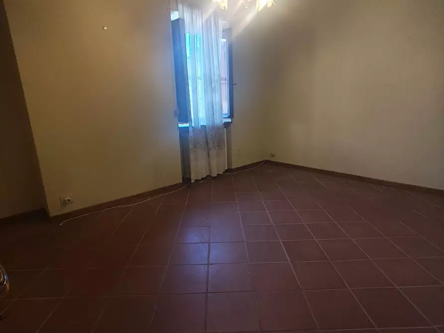 Immagine 17 di Appartamento in affitto  a Lucca